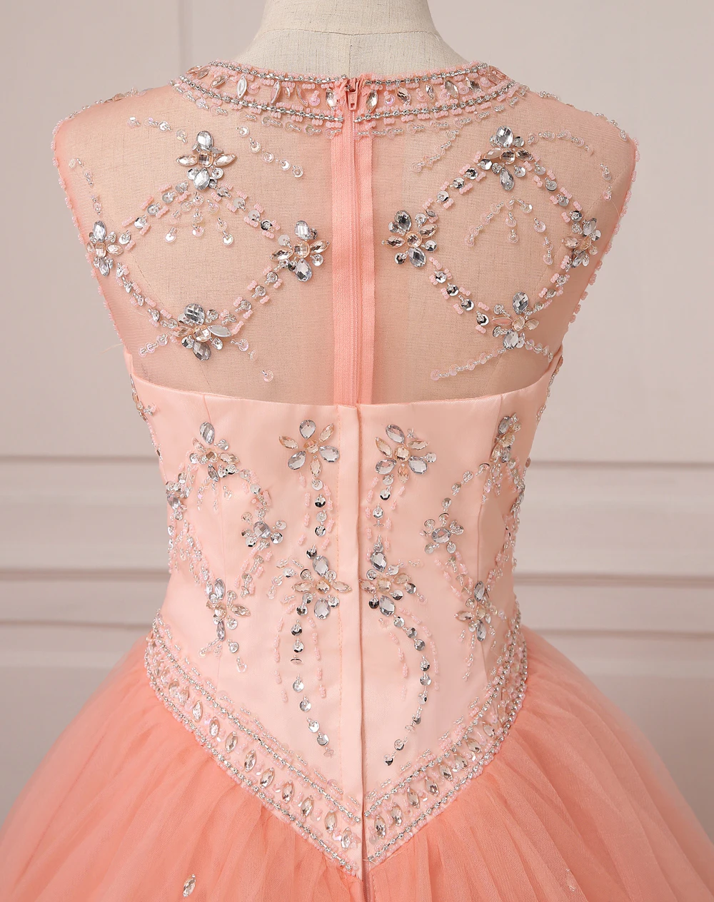 2020 платье Quinceanera коралловый Глубокий круглый вырез без рукавов с бисером Стразы