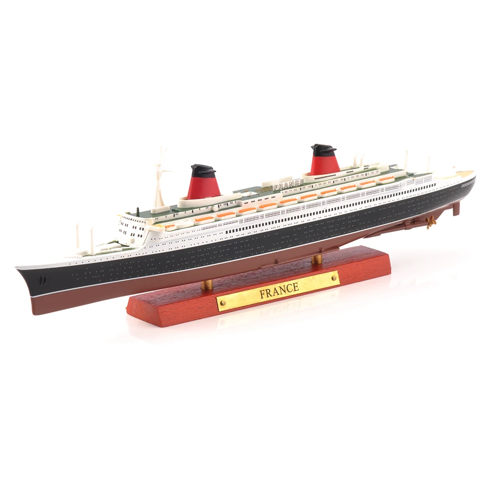 

1/1250 France Cruise Diecast Ship Model Boat Model Alloy Ship Model Desktop Decoration Gift Collection