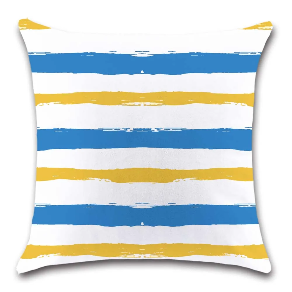 Наволочка с разноцветным рисунком в красно-синюю полоску белыми волнами