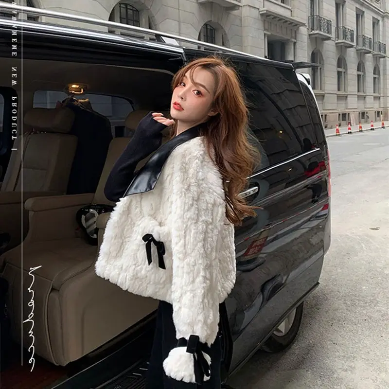 

Новинка Осень-зима 2021 женское Короткое Темно-синее мягкое плюшевое пальто из овечьей шерсти с воротником