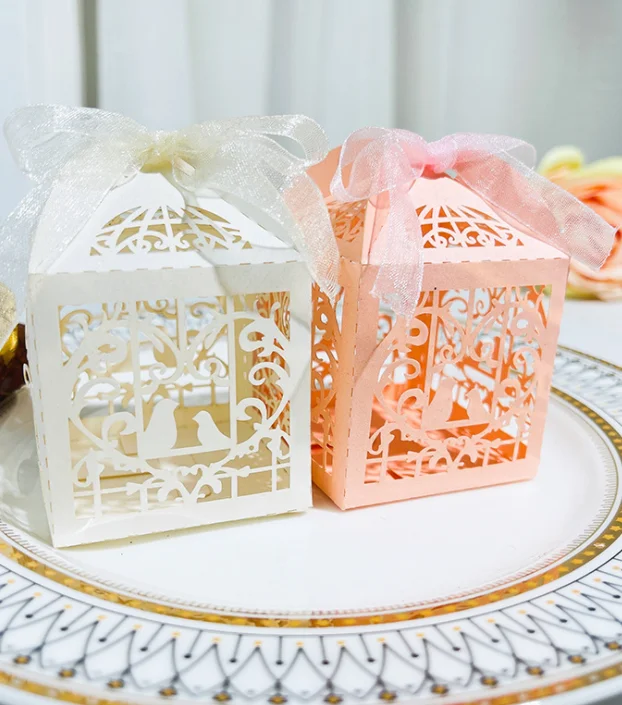 

Свадебная коробка для конфет с лазерными вырезами в виде птиц, свадебные конфеты, шоколад, любовь, фотография