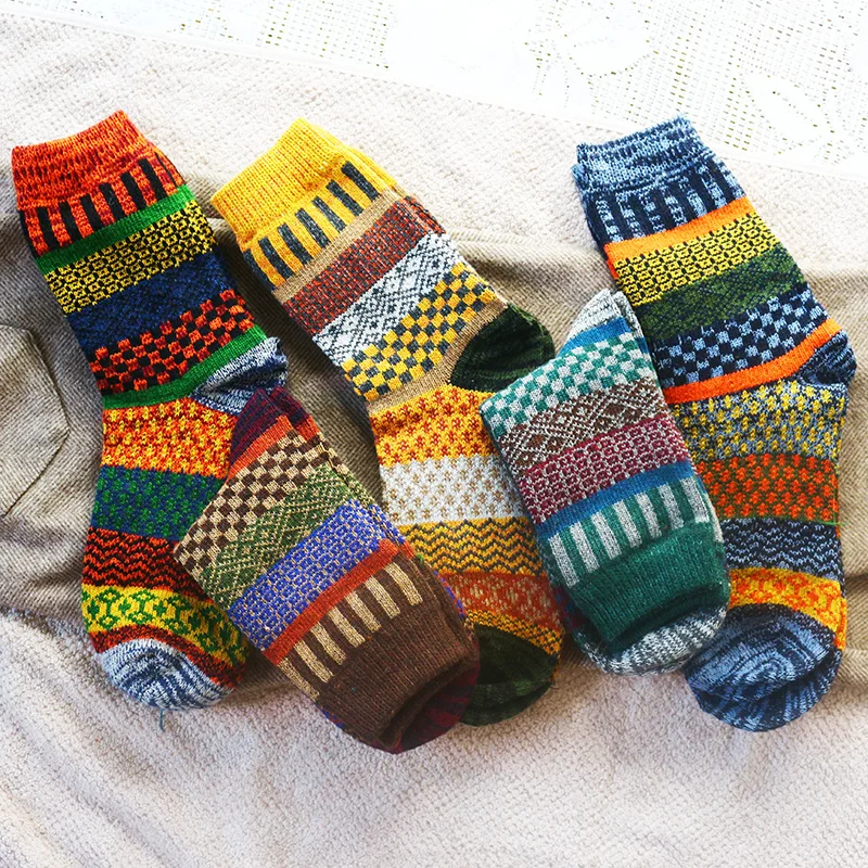 

Winter New Men's Thick Warmth Harajuku Retro Fashion Casual Wool High Quality Cotton Socks Cheap Wholesale