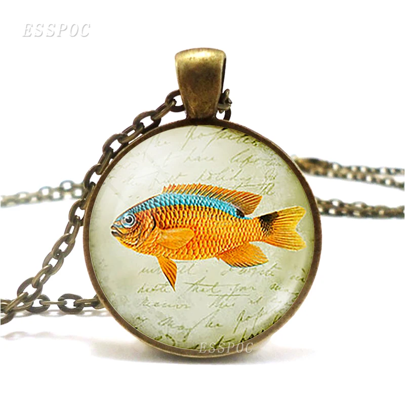 Ожерелье с подвеской из стекла желтой рыбы с морской тематикой для мужчин и женщин в качестве изысканного украшения, подарка для него и ее дочери или сына.