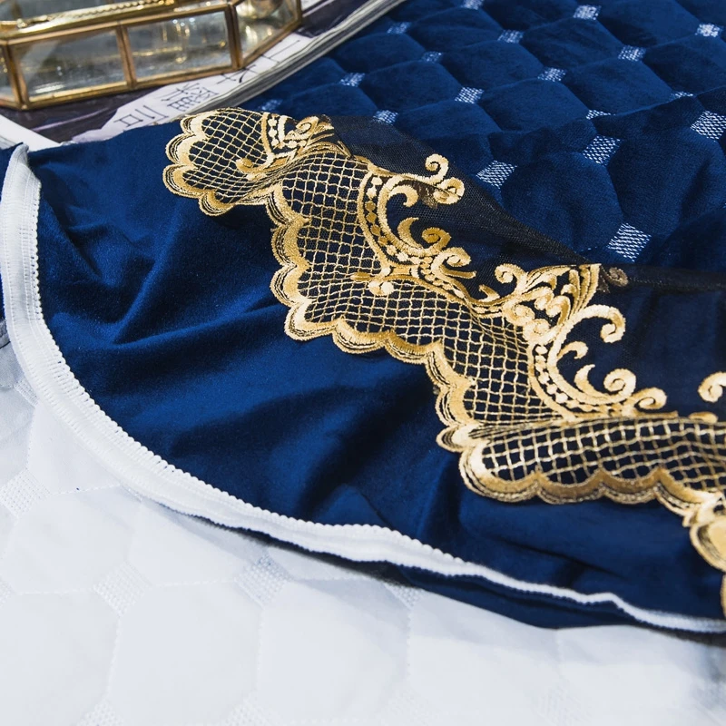 

2020 Blue Simple Quilting Bedsheet Fleece Fabric Stitching Bedlinens Coverlet 3pcs Bedspread Set Pillowcases