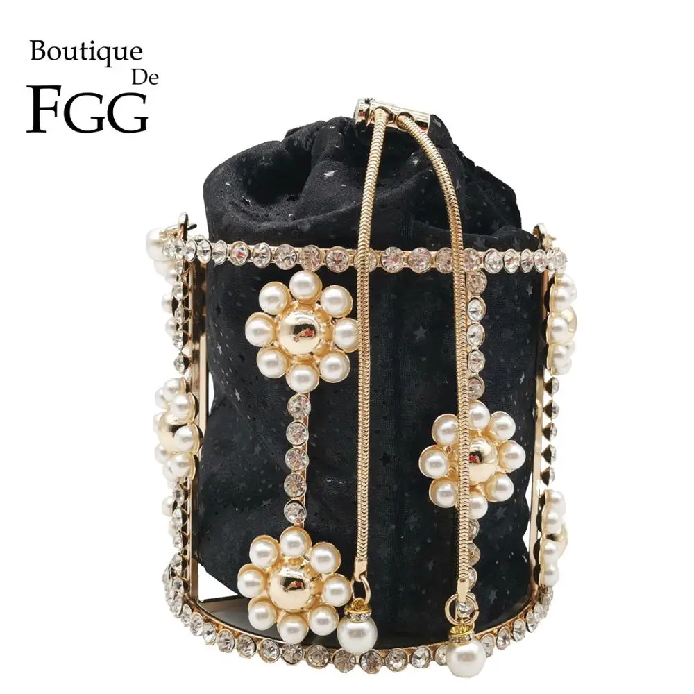 Женская сумка-шоппер Boutique De FGG с перламутровыми ручками и пряжкой в цветочек