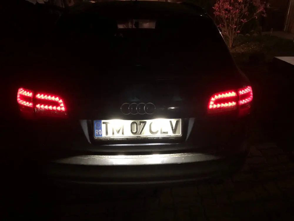 2 шт. 18 SMD 3 Вт Светодиодная лампа пластина авто лампы номерного знака светильник белого цвета для Audi A4 A6 C6 Rs4 Rs6 Q7 A3 S3 S4 B6 B7 S6 A8 S8 02-09
