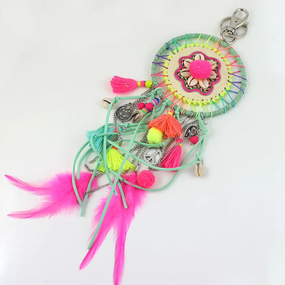 Брелок в богемном стиле с разноцветными кисточками и перьями из сплава |