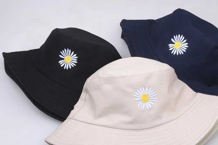 

Daisy embroidery women Bucket fishing Hats Sunscreen fisherman hat Double-side Unisex Harajuku Bucket Hat Fishing Outdoor Cap