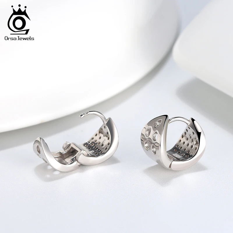 Женские серьги с полыми камнями ORSA JEWELS маленькие 24 фианит AAAA элегантные изящные