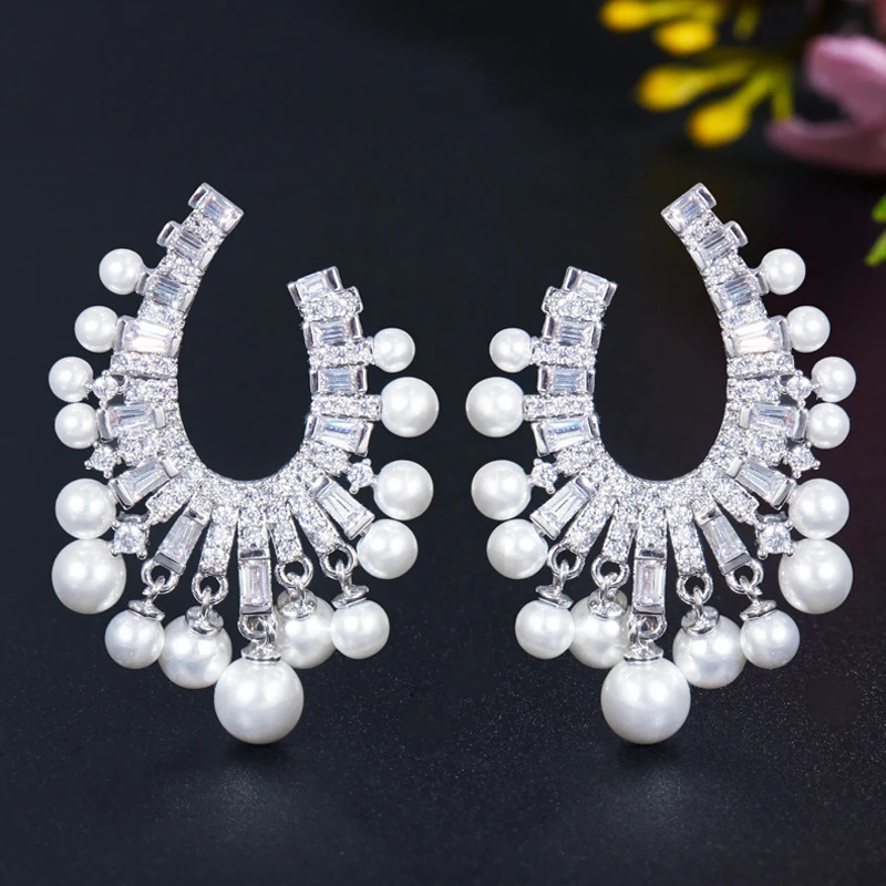 Женские серьги-подвески с жемчугом BeaQueen Серьги серебряного цвета фианитом и