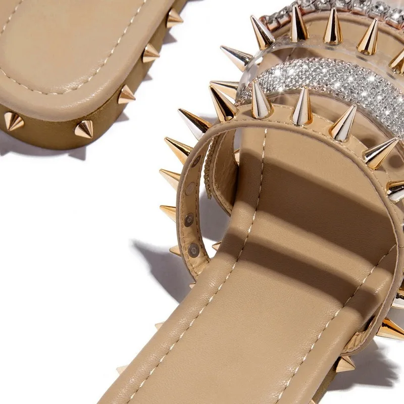 

Summer Women's Sandals 2021 Fashion Rhinestone Rivet Flat Shoes Female Clip Toe Slippers Outdoor Ladies Beach Shoes Woman