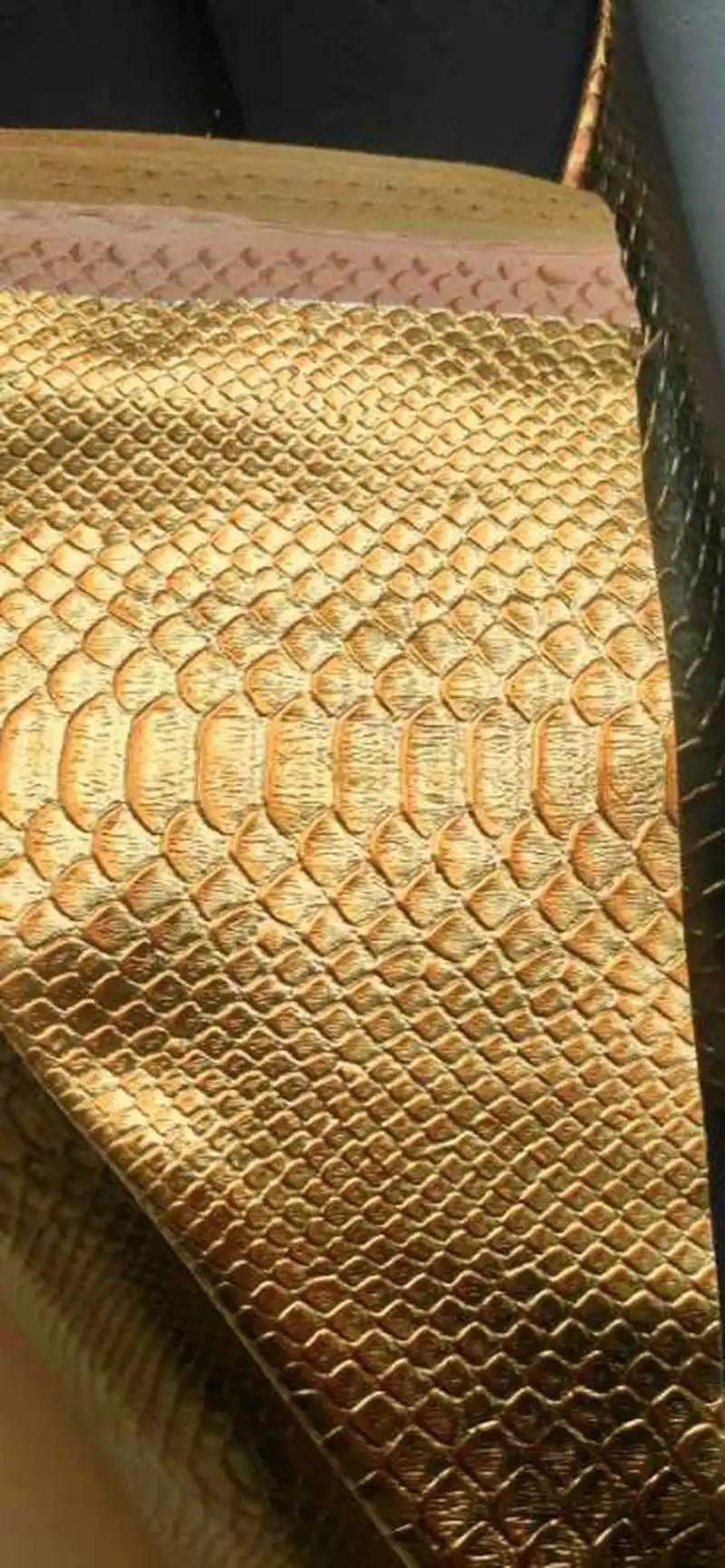 

2021 new Women's shoes pointed thin heel gold snake pattern women's single shoes high heels shoes