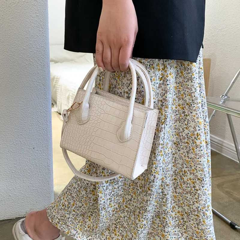 

2021 Crocodile Pattern PU Leather Crossbody Bags For Women Chain Female Shoulder Handbags Mini Purses Travel Cross Body Bag