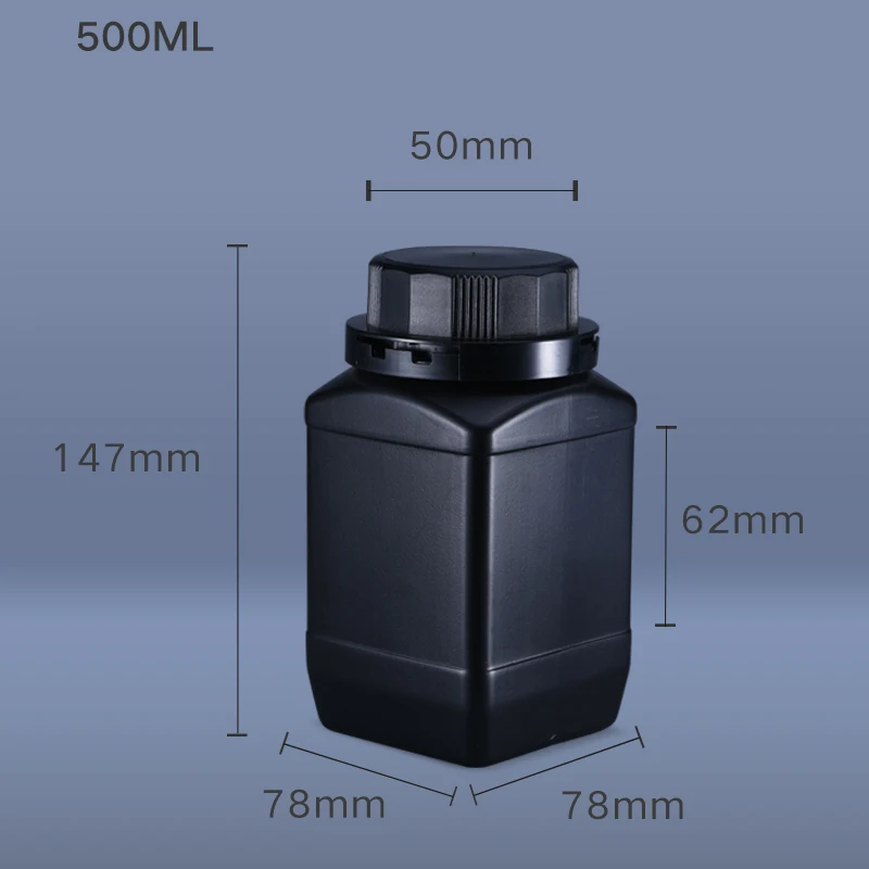 

Четыре прозрачных пластиковых бутылки 500 мл
