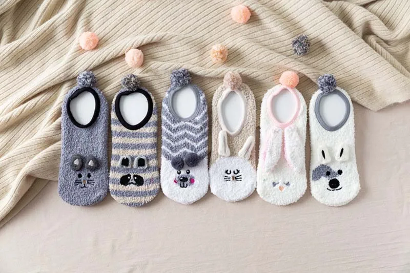Теплые забавные носки из кораллового флиса с вышивкой Harajuku корейский красивый мультяшный носки-тапочки женские Divertidos креативные Sokken Chaussette