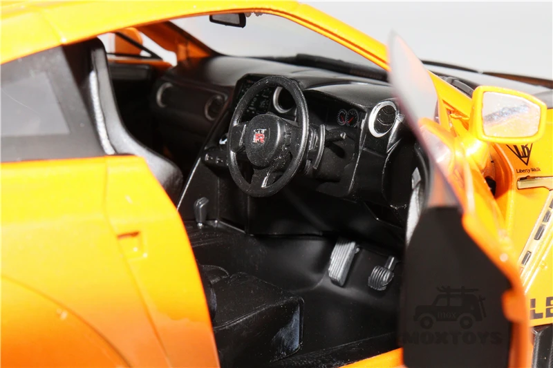 

Solido 1:18 LBWK Nissan GTR R35 Type 2 2020 Orange Diecast Model Car