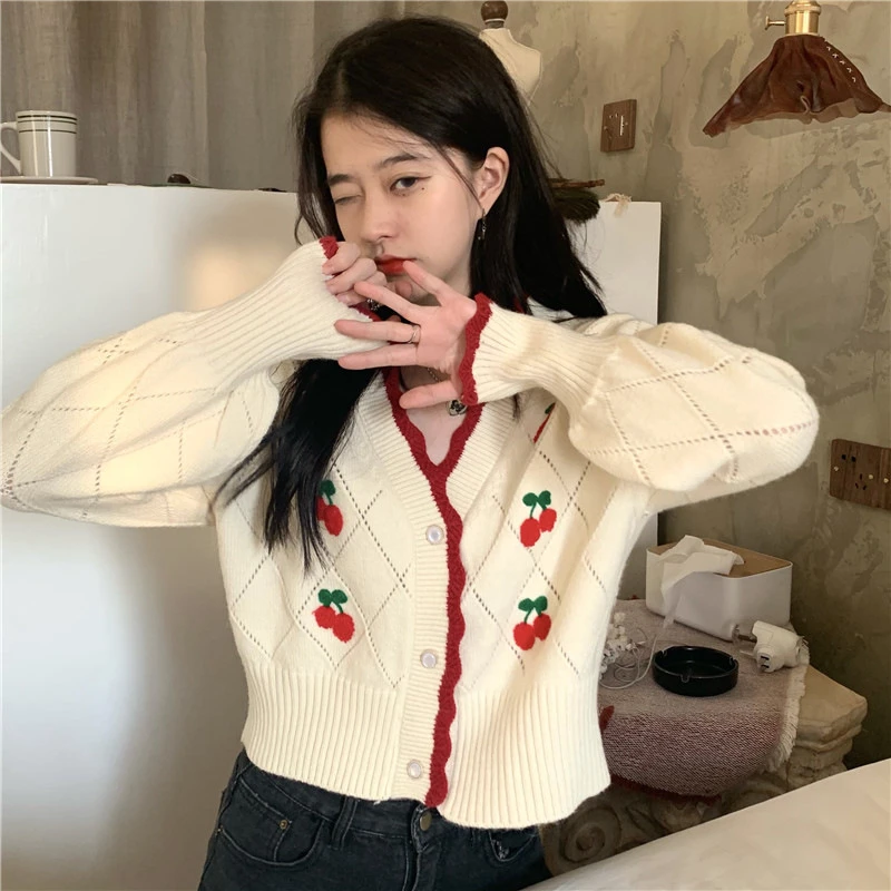 

2022 Spring Autumn Fashion New Style Short Long Sleeve Cute Girly Cherry Small Embroidered Lace Knitted Cardigan Sweater Women