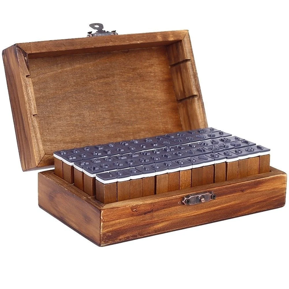 

70 шт., деревянные коробки с буквами