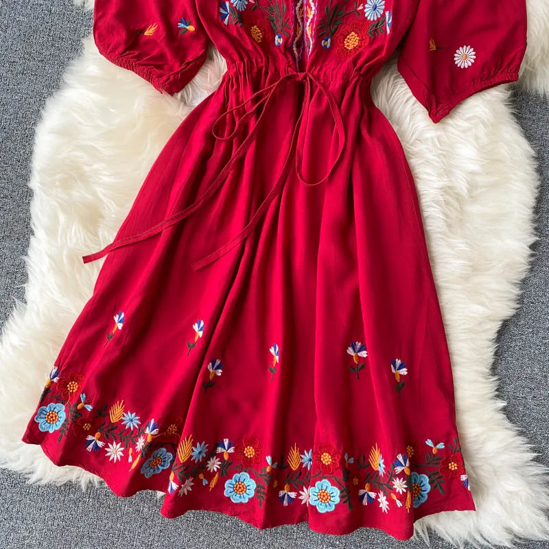 

Boho Vacation Beach Mini Dress Women Sexy V-Neck Short Sleeve High Waist Embroidery Dresses Female Indie Folk Vestidos 2020