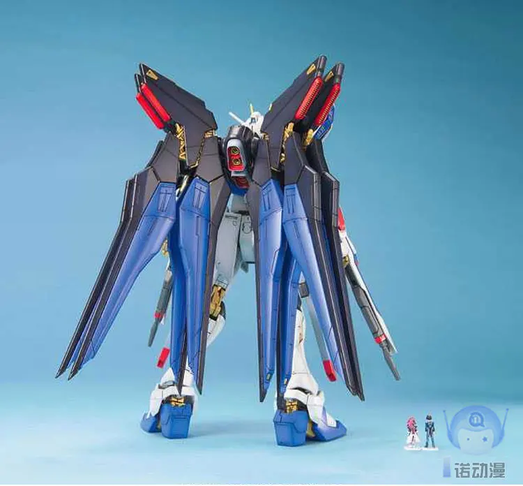 Bandai Gundam модели в наличии на складе сборе 48083 мг 1/100 Страйк Фридом робот Гандам