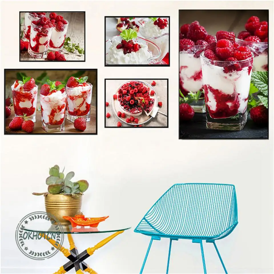 Мороженое клюква клубника вафельные блинчики с ягодами торты искусство на