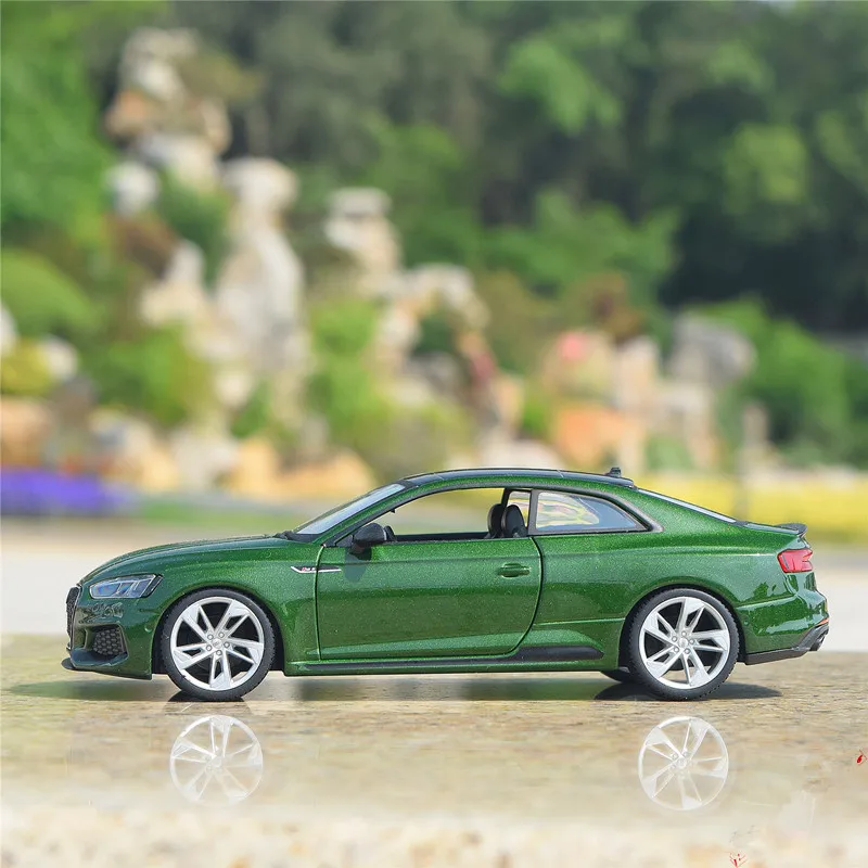 Bburago 1:24 Audi RS5 купе моделирование брелок для автомобильных ключей модель игрушки