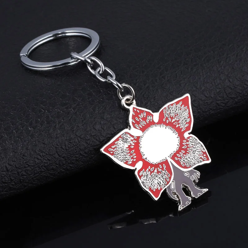 Брелок для ключей с надписью очень странные дела | Украшения и аксессуары