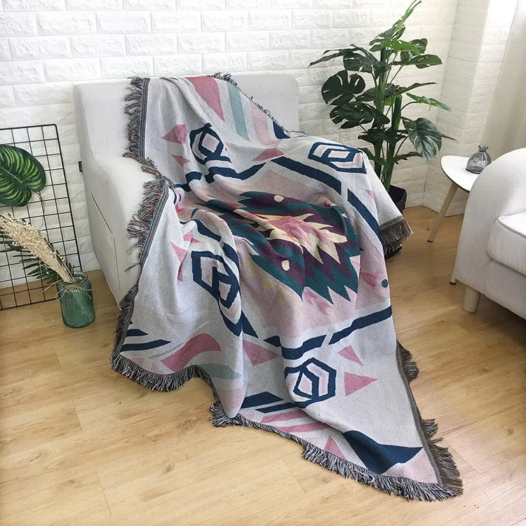 

Retro Geometric Pattern Double-sided Line Blanket Tapestry Cotton Sofa Towel Rug Outdoor Leisure Blanket Picnic Mat Tablecloth
