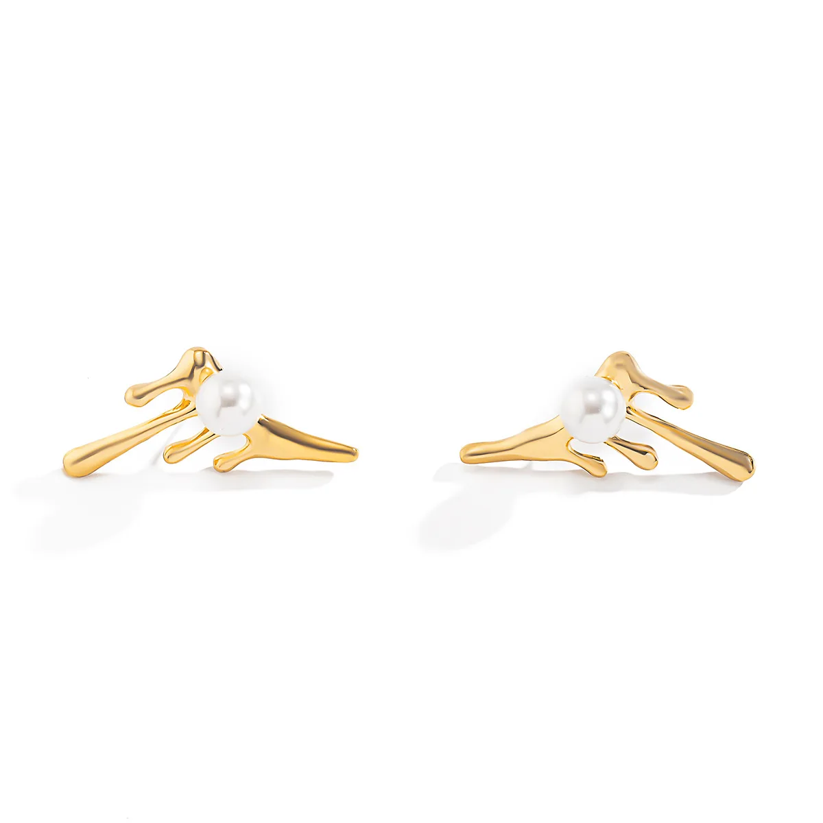 

Irregular Metal Droplets Women Earring Vintage Unusual Pearl Earrings Hanging Earrings Personality JewelryForearAccessories