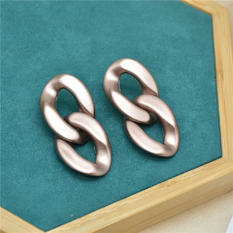 

Vintage Matte Coffee Thick Chain Drop Earrings For Women Punk irregular Geometric Chic Stylish Dangle Earrings Fine Jewelry