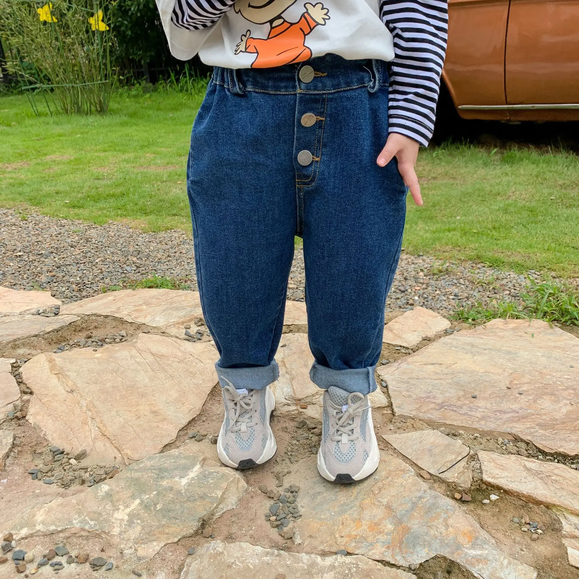 Новое поступление Осенние хлопковые однотонные универсальные джинсы в