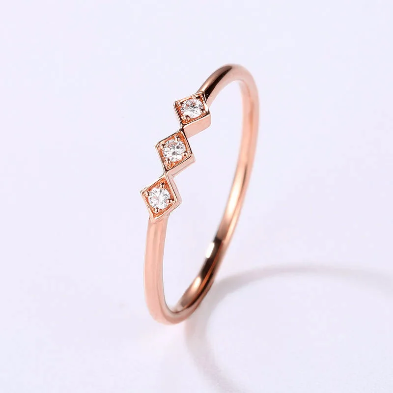 

European And American Rose Gold Ladies Small Broken Diamond Zircon Engagement Ring Fashion Romantic Luxury Jewelry Gift