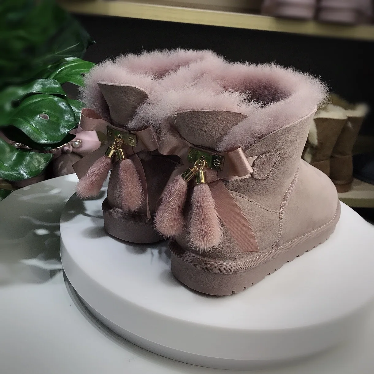 Одежда высшего качества теплые зимние женские полусапожки в современном стиле 100% из натуральной овечьей
