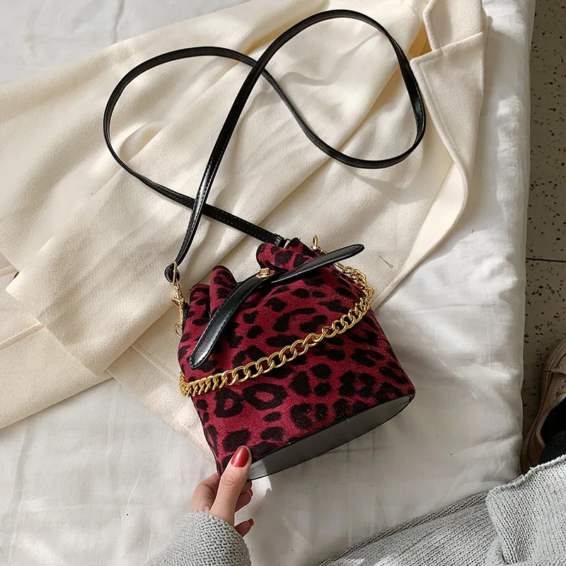 Винтажная дизайнерская женская кожаная сумка на плечо с леопардовым принтом