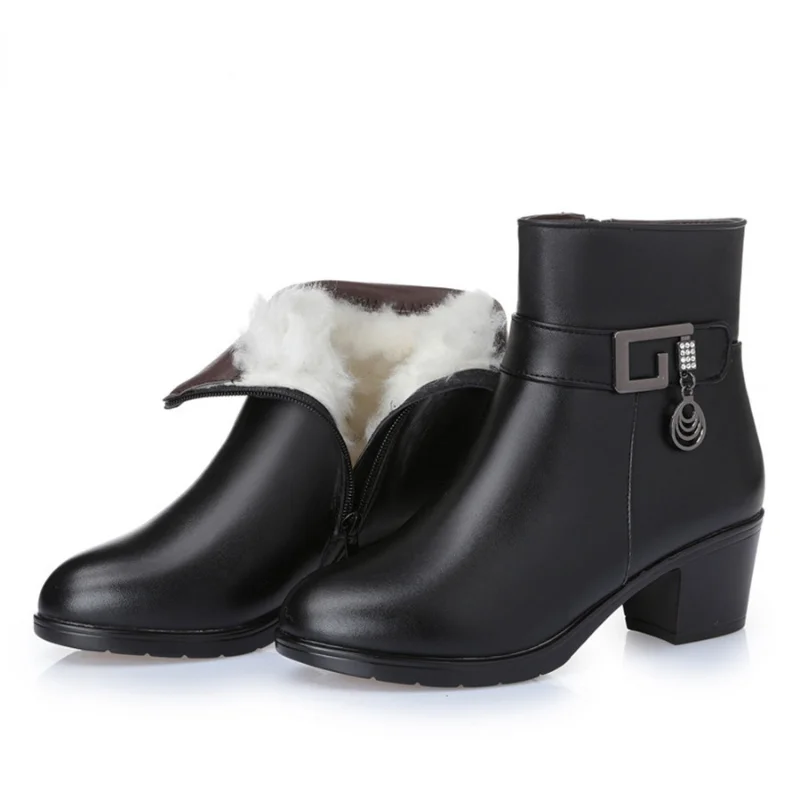

Women's Leather Women's Boots 2021 New Winter Thickened Wool Lining Leather Women's Snow Boots Plus Size Women's Winter Shoes