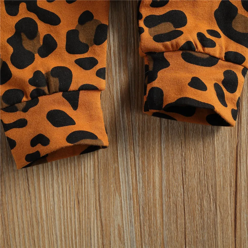 

0-18M 3 Pcs Newborn Casual Outfits, Baby Letter Fashion Print Short Sleeve Round Neck Cute Romper Leopard Pants Bowknot Headband