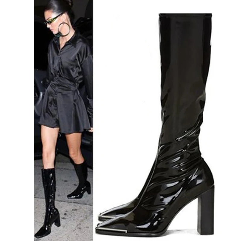 Ботильоны женские замшевые с квадратным носком на молнии сбоку высоком каблуке |