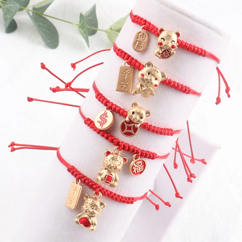 

Handmade Tiger Pendant Red String Bracelet For Protection Lucky Amulet And Friendship Braid Rope Wristband Jewelry Wholesale