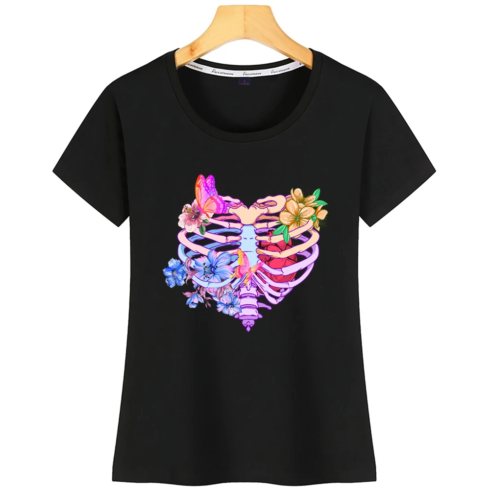 Топы Футболка Для Женщин Пастель Гот Сердце грудной клетки с бабочками О