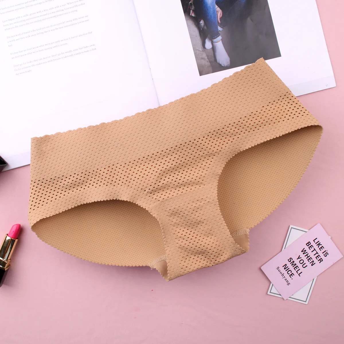 Бесшовные трусики с подкладкой заниженной талией |