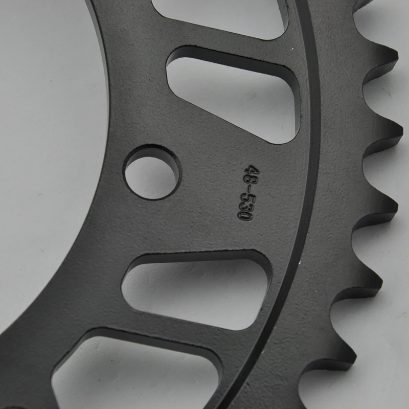 530 Motorcycle Rear Sprocket Gear For Yamaha FZS600 Fazer YZF600R Thunder XJR1200 XJR1300 YZF750 FJ1200 FJ1100 FZR750R FZR1000