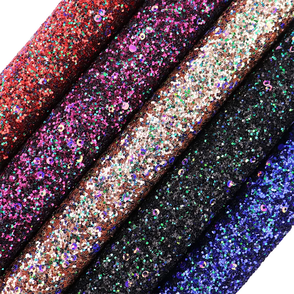 Рулон из мягкой розовой кожи с синим и зеленым миксом 30x134 см разноцветная