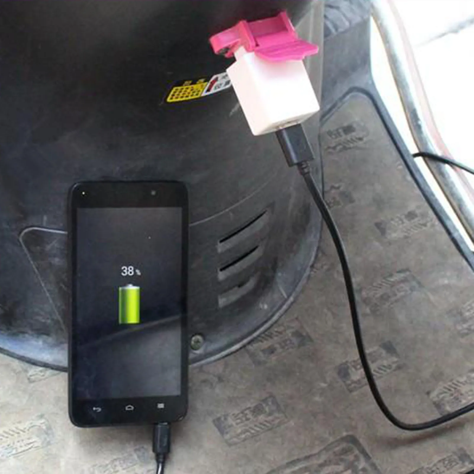 

2020 Newest 12-18V Universal 2.1A Dual USB Charger Adapter Socket for Electric Motorcycle 6.5 x 3 x 2.4cm