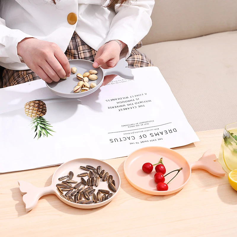 Рождественская елка смоделированная на керамической чаше для детей милая