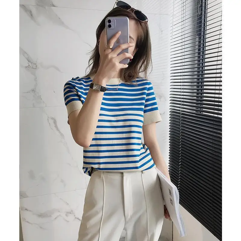 

Sweater women's top gradient blue stripes stitching short-sleeved sweater tide 2021 spring and summer new cos style
