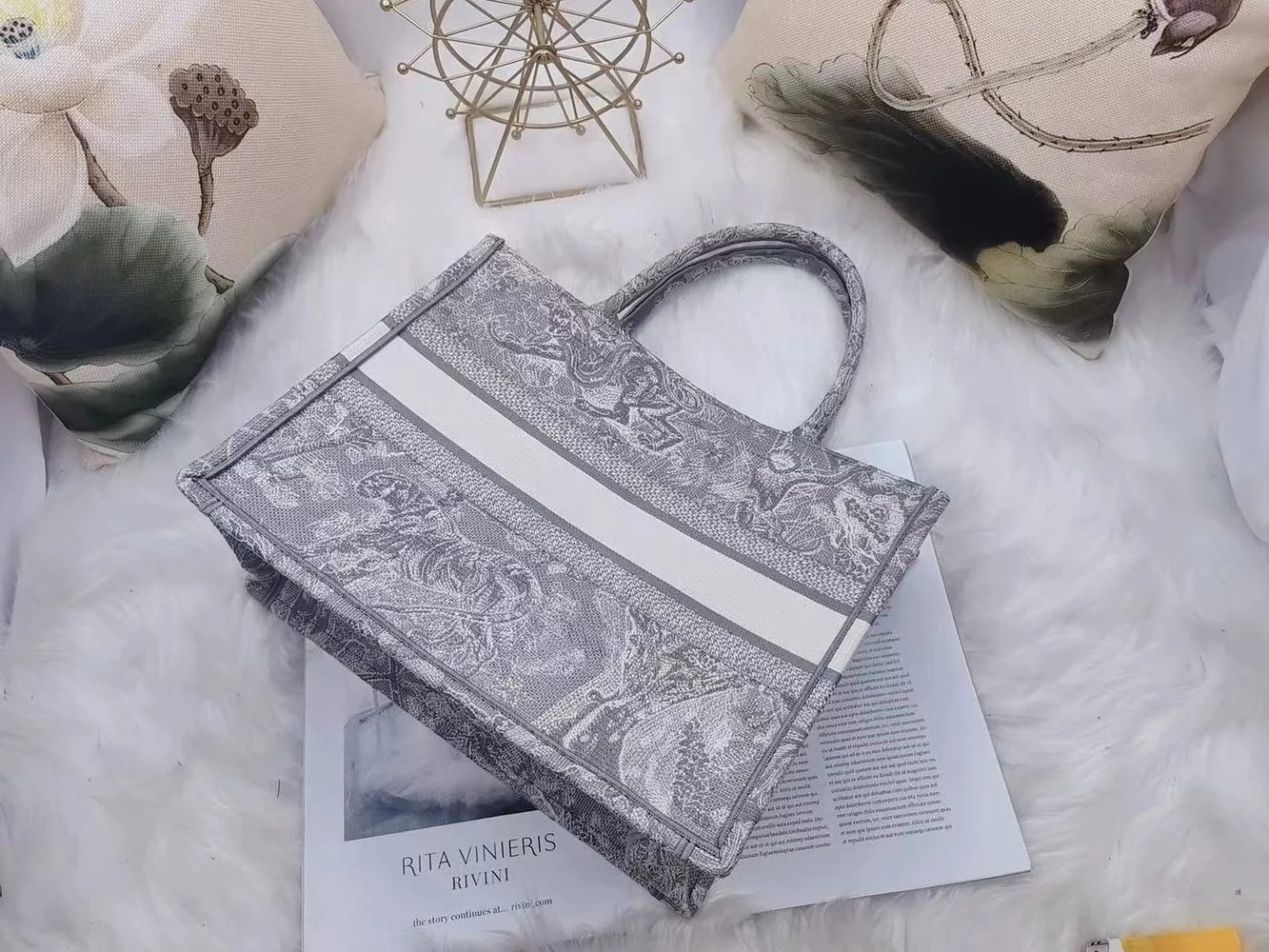 

Top luxury embroidered tote bag, large-capacity handbag, high-end embroidered exquisite brand women's wallets and handbags