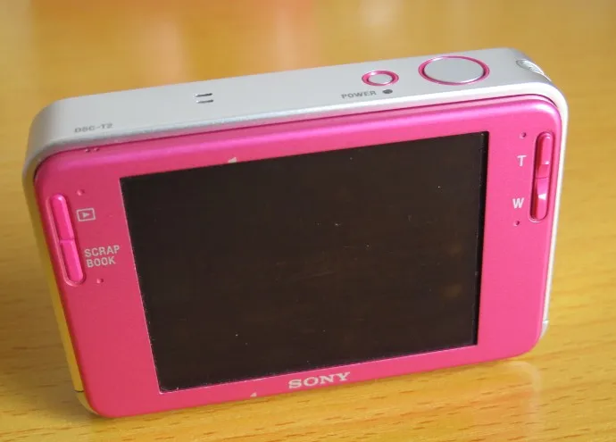Б/у цифровая камера Sony Cybershot DSC-T2 8 Мп с 3-кратным оптическим зумом