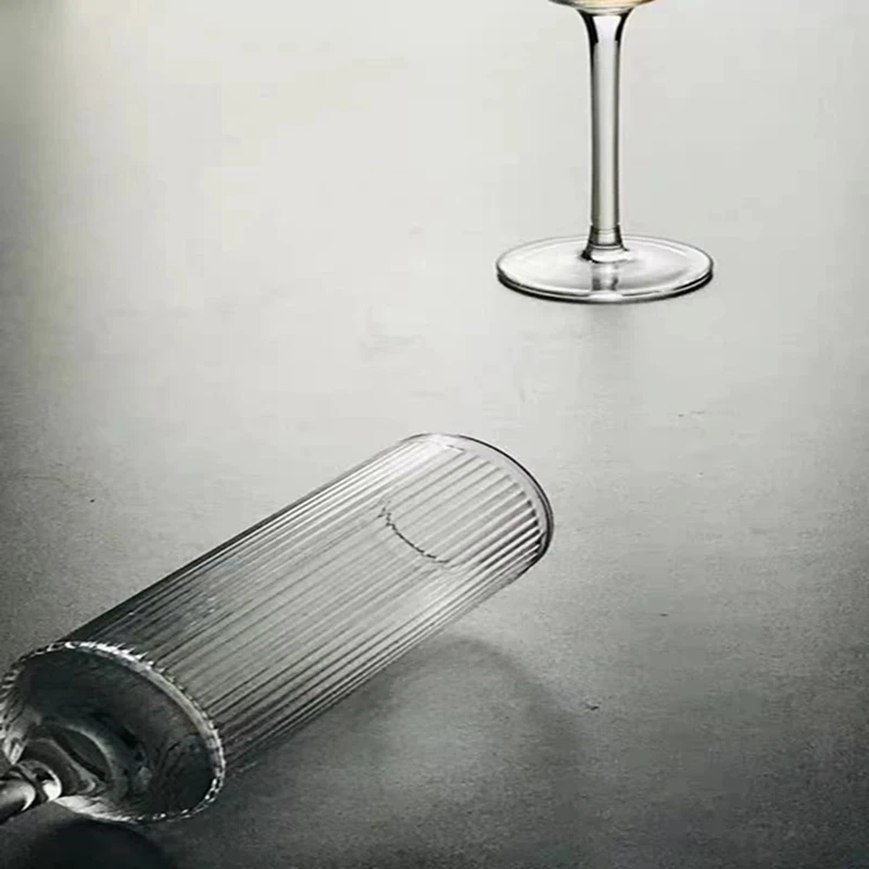 

2PCS/Vertical Ridged Crystal Glass Vintage Champagne Glass 250ml Sparkling Wine Glass