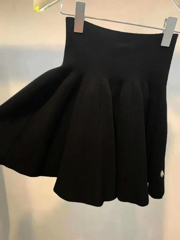 

Fashion Classic Trendy Brand Luxry Design Spring Summer High Waist Women's Knitting Wool Bottom Pleated Skirt A2