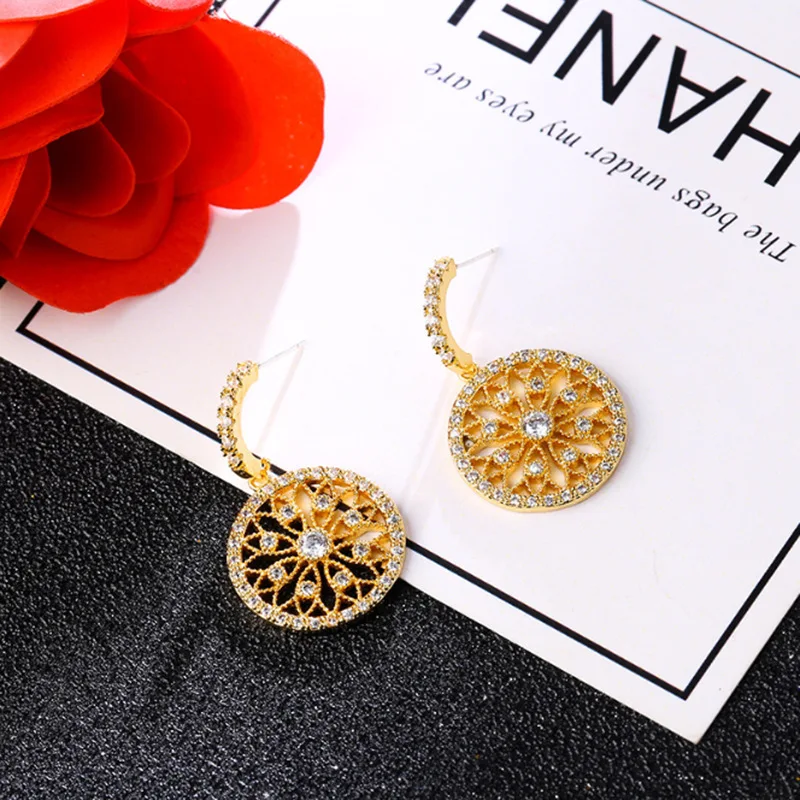 

2021 New Temperament Retro Pearl Earring Hollow Micro Set Earring Pendant 925 Sterling Silver Earring